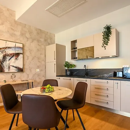 One Verdi Park Exclusive - Panoramic View & Private Parking *