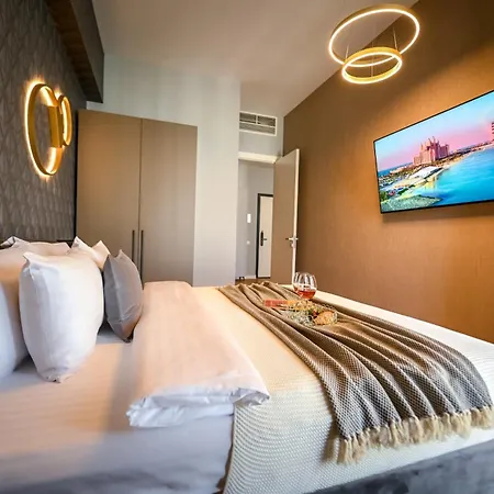 One Verdi Park Exclusive - Panoramic View & Private Parking 公寓