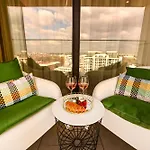 One Verdi Park Exclusive - Panoramic View & Private Parking Апартаменти Бухарест