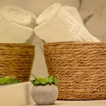 One Verdi Park Exclusive - Panoramic View & Private Parking Апартаменти