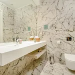 One Verdi Park Exclusive - Panoramic View & Private Parking * Бухарест