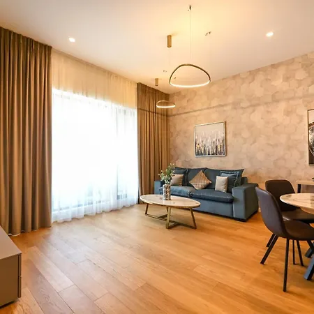 One Verdi Park Exclusive - Panoramic View & Private Parking Бухарест