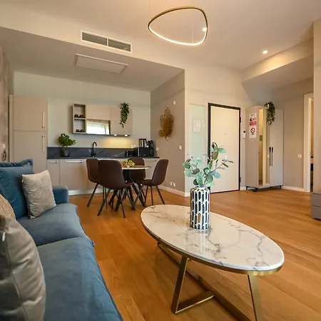 Apartament One Verdi Park Exclusive - Panoramic View & Private Parking Bucureşti