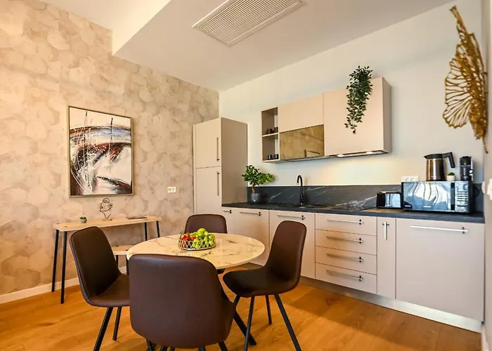 One Verdi Park Exclusive - Panoramic View & Private Parking *