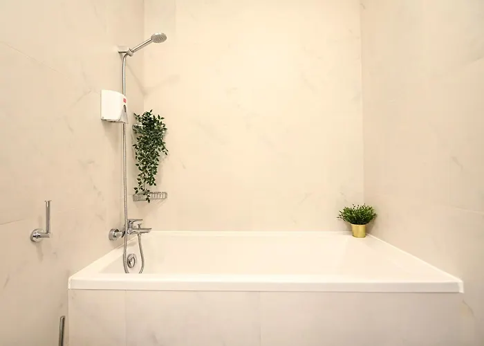 Апартаменти One Verdi Park Exclusive - Panoramic View & Private Parking *