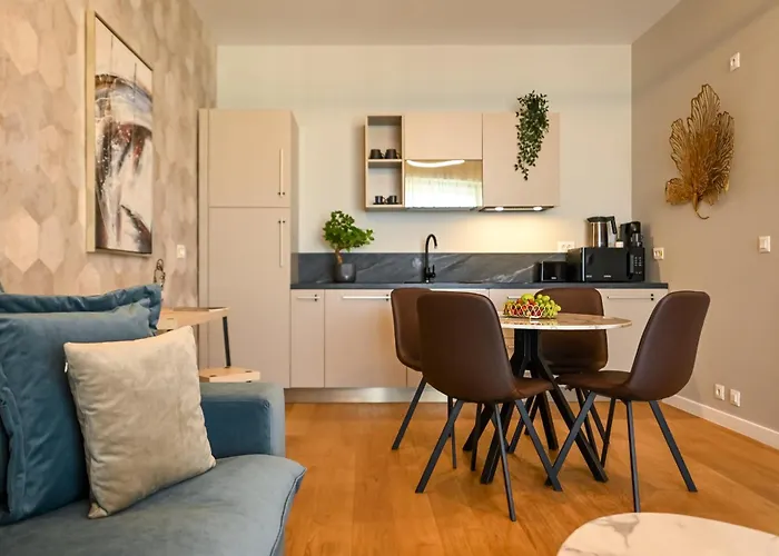 One Verdi Park Exclusive - Panoramic View & Private Parking * Bucureşti