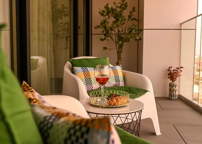 One Verdi Park Exclusive - Panoramic View & Private Parking *