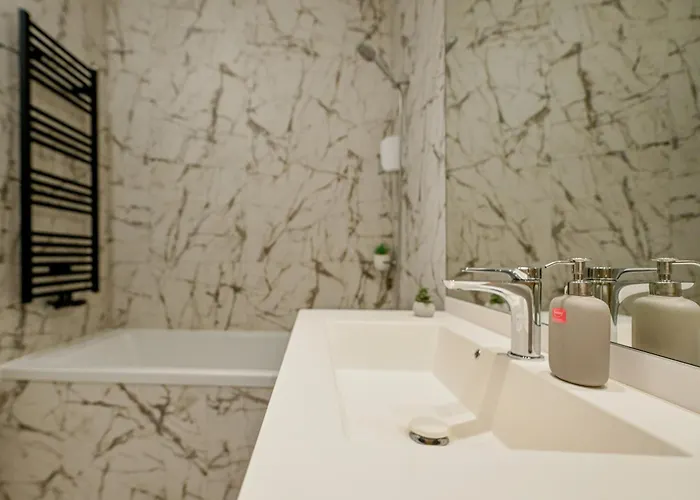 One Verdi Park Exclusive - Panoramic View & Private Parking Bukarest