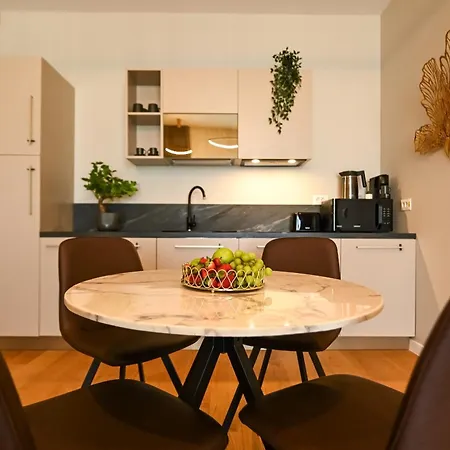 One Verdi Park Exclusive - Panoramic View & Private Parking Bukareszt