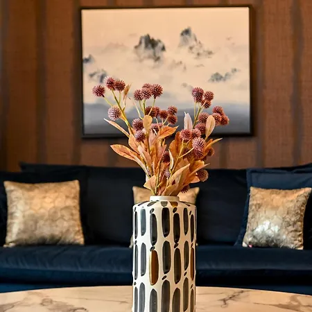 Apartment One Verdi Park Exclusive - Panoramic View & Private Parking Bukarest