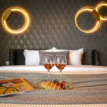 Apartment One Verdi Park Exclusive - Panoramic View & Private Parking