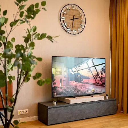 Apartment One Verdi Park Exclusive - Panoramic View & Private Parking Bukarest