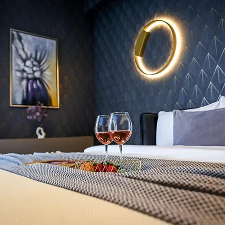 One Verdi Park Exclusive - Panoramic View & Private Parking Apartment Bukarest